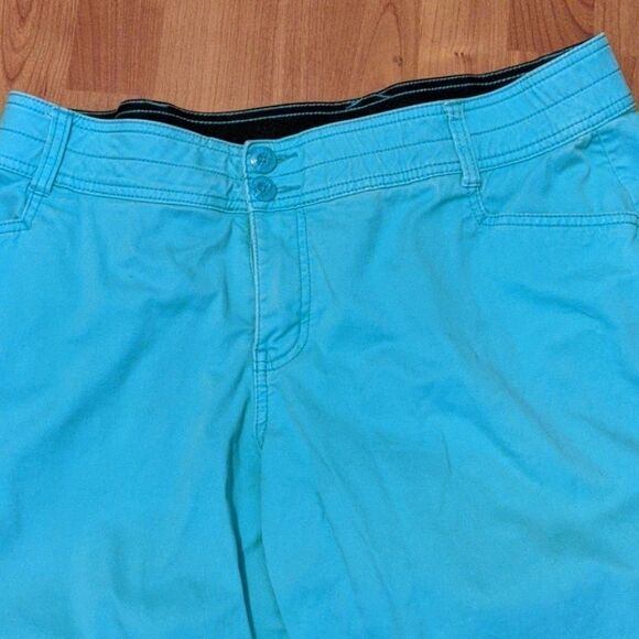 𝅺16 pedal pushers Capri lane Bryant see description elastic waist spandex - Picture 2 of 6